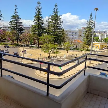 3 Bed Down Town * Olhão